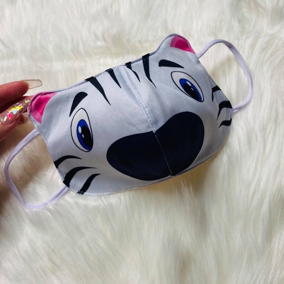 HIGH QUALITY MASKS FOR KIDS ( ADULT SIZE SMALL) - Picture 8 of 10